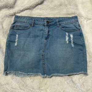 Liquid Distressed Denim Skirt Size 9 | Casual Edge | Frayed Hem| Flawed Beauty